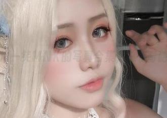 女神：芊川一笑MNK的写真合集，总有奇葩角度光临