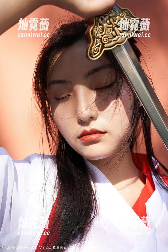 蜜桃社 - 空姐路线还挺惊艳，韩贝贝的福利图集让人眼前一亮。