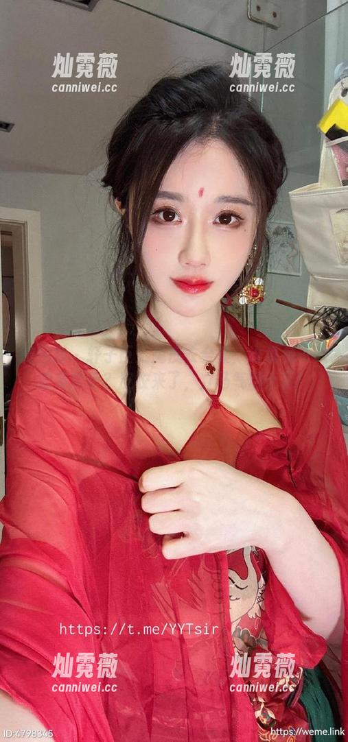 微密圈 - 轩子巨二兔皮衣合集：谁说兔子只能是软萌？皮衣来了，立马气场十足！