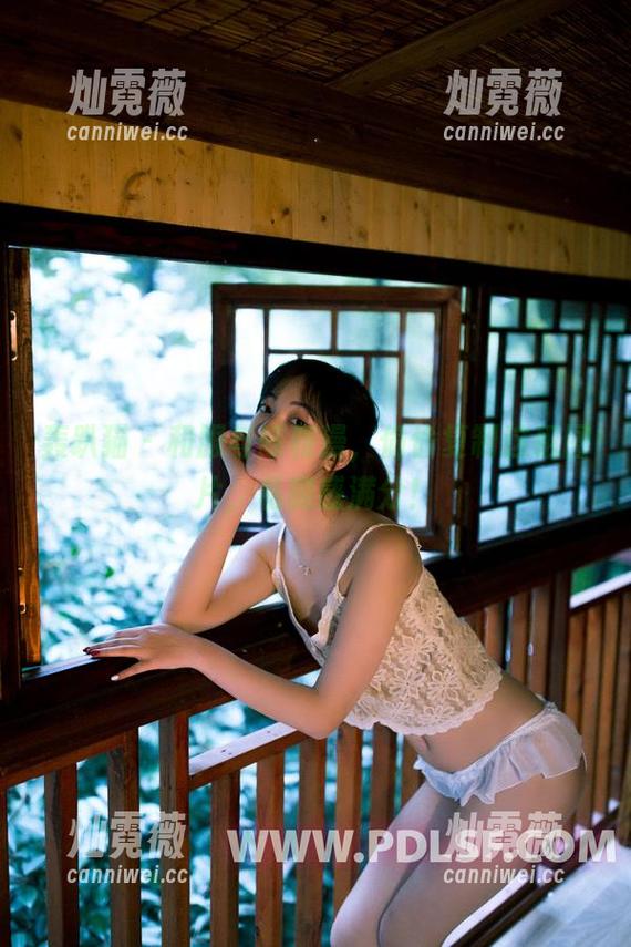 轰趴猫 - 和服与陈雅漫，偷偷复制这组图片，私房感满分！