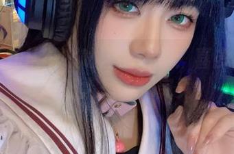 无敌阿九从不咕咕再出合集：喜多川更新，真让人想一探究竟。