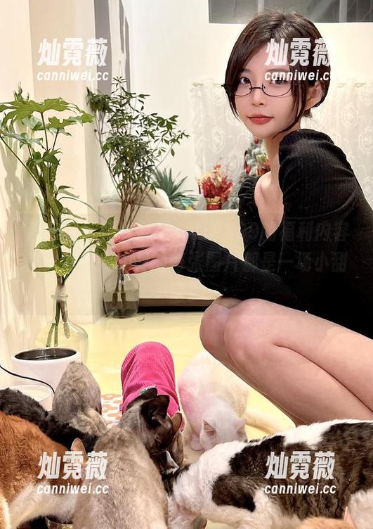 微密圈 - 突然发现，VIP399的福利内容里，陈妮妮UNI的每张图片都是一场小甜蜜。