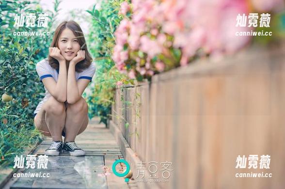 青豆客 - 柠檬c_lemon在护士服里的在线原图，真是让人无奈的组合啊…