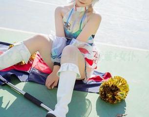 麻花麻花酱又来了，更新一组可畏泳装+女仆，不服来战！
