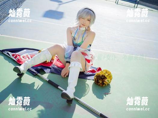 麻花麻花酱又来了，更新一组可畏泳装+女仆，不服来战！